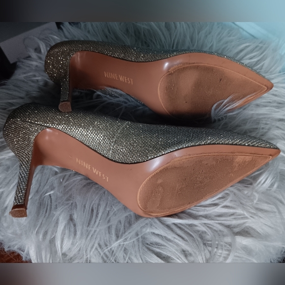 Nine West Festive Heels Size W10 - Picture 3 of 6